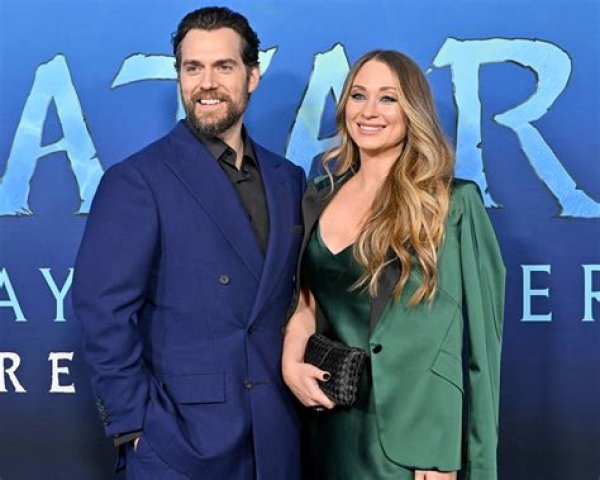Henry Cavill Used His Celebrity Girlfriend to Boost His Career?