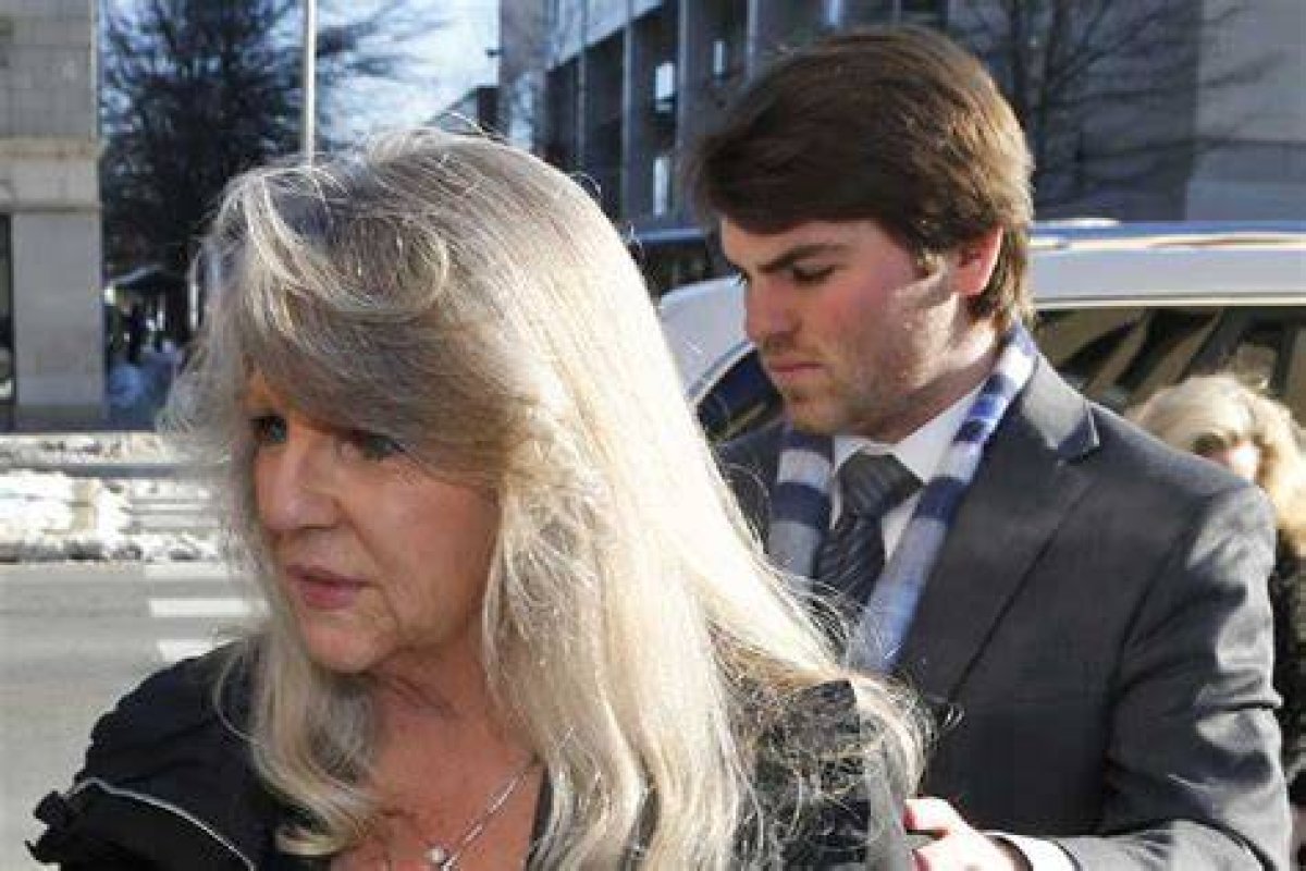 High Court Overturns Former Virginia Governor’s Conviction