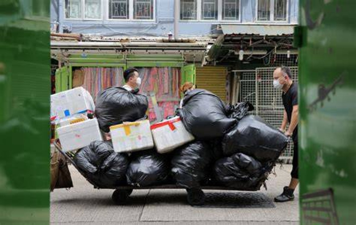 Hong Kong Low-Income Households Rose by 160,000 in 25 Year's up to 2021; Poorest Families Make Less Than Hk$4,700 a Month