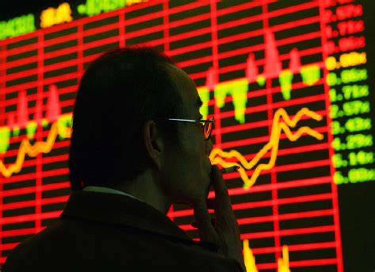 Hong Kong Stocks Extend Losses as Ukraine War Feeds Recession Risks While City Lockdown, Tech Crackdown Concerns Linger