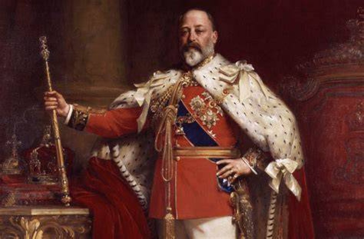 How Britain’s King Edward Vii Inspired Yves Saint Laurent’s Le Smoking Jacket – Queen Victoria’s Son ‘Invented’ the Tuxedo Which the Designer Turned into High Fashion for Women