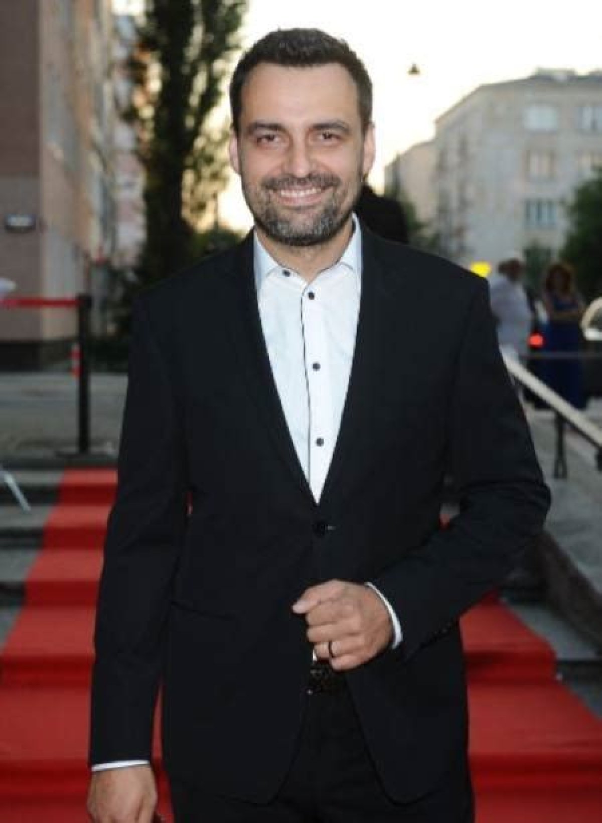 How Is 365 Days Director Tomasz Mandes's Married Life with His Wife Ewa Lewandowska? Know His Family, Children, Movies, Tv Shows, Net Worth, & More.