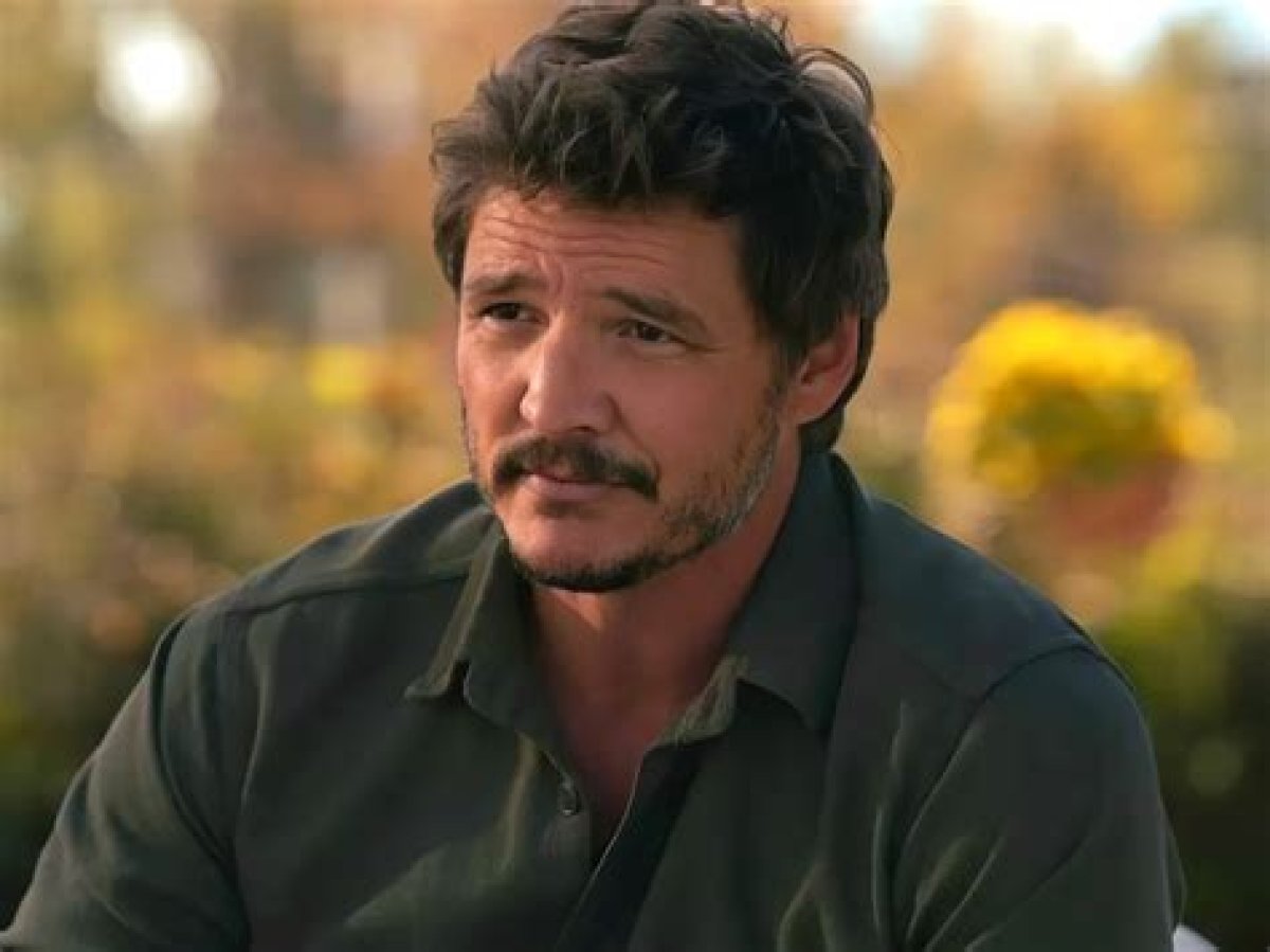 How the Last of Us Star Pedro Pascal Became 2023’S Style Icon: from a Bold Prada Shirt, Purple Valentino Number and Alexander Mcqueen Jacket on Snl, to His Viral Flannel Looks from the Hbo Show