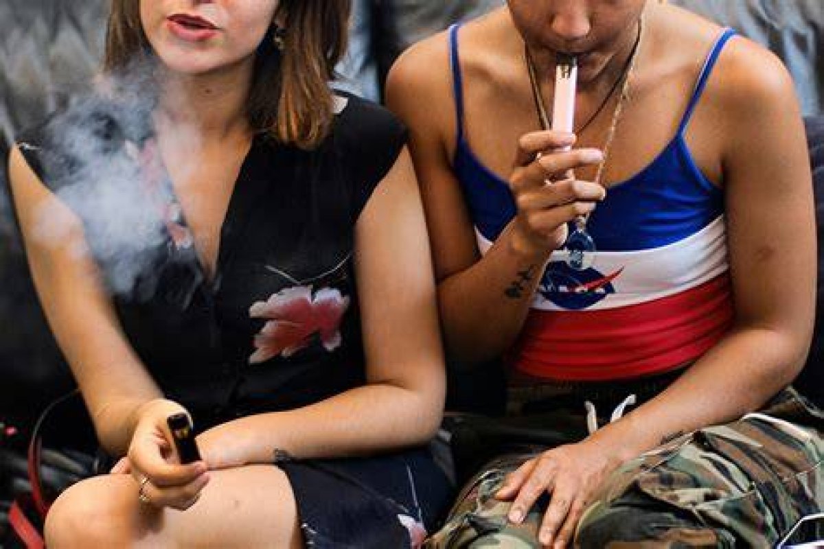 Illegal Vapes in California Found Tainted with Additives
