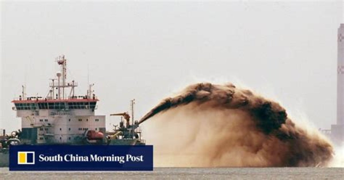 Indonesian Fishermen, Activists Fear Loss of Marine Life, Islands as Sea-Sand Exports Resume