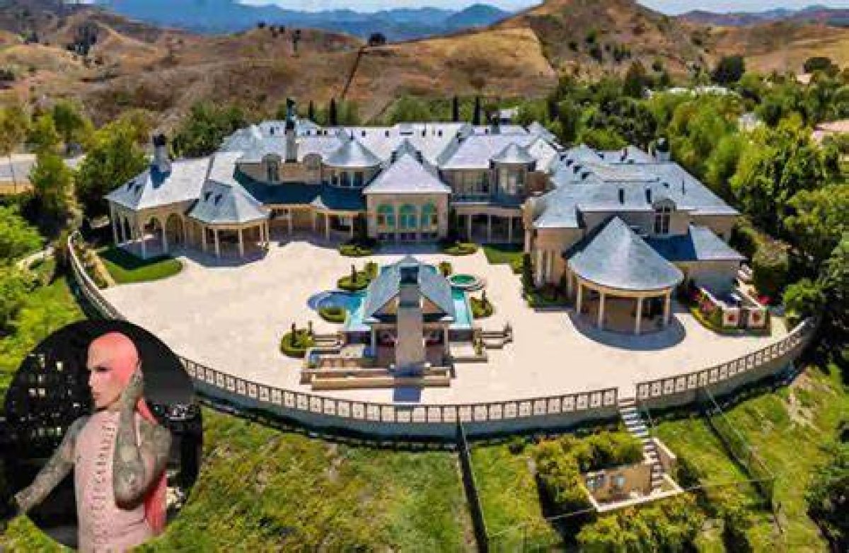 Inside Jeffree Star’s Hidden Hills Mansion, Just Sold for Us$16.7 Million: the Youtuber Bid Farewell to His La Estate to Move to Wyoming – but What Will Happen to His Pink Ferrari?