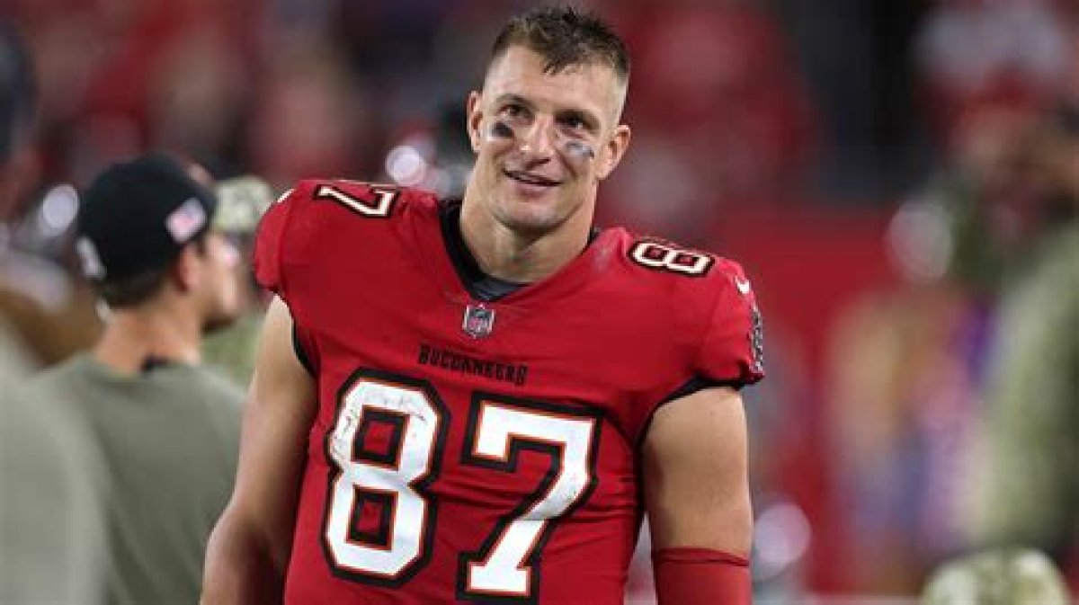 Is Gronk Still a Good Blocker?
