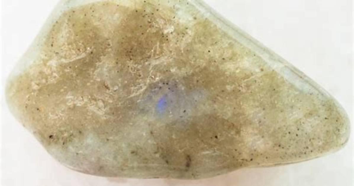 Is Labradorite Water Safe? - Kylon Powell