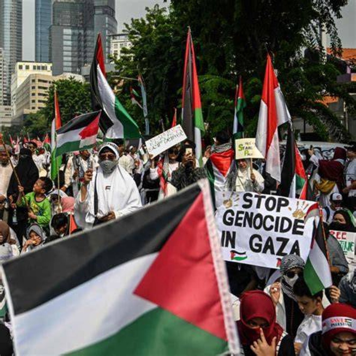 Israel-Gaza War: Jews in Indonesia Hide in ‘Religious Closet’ as Antisemitism Flares