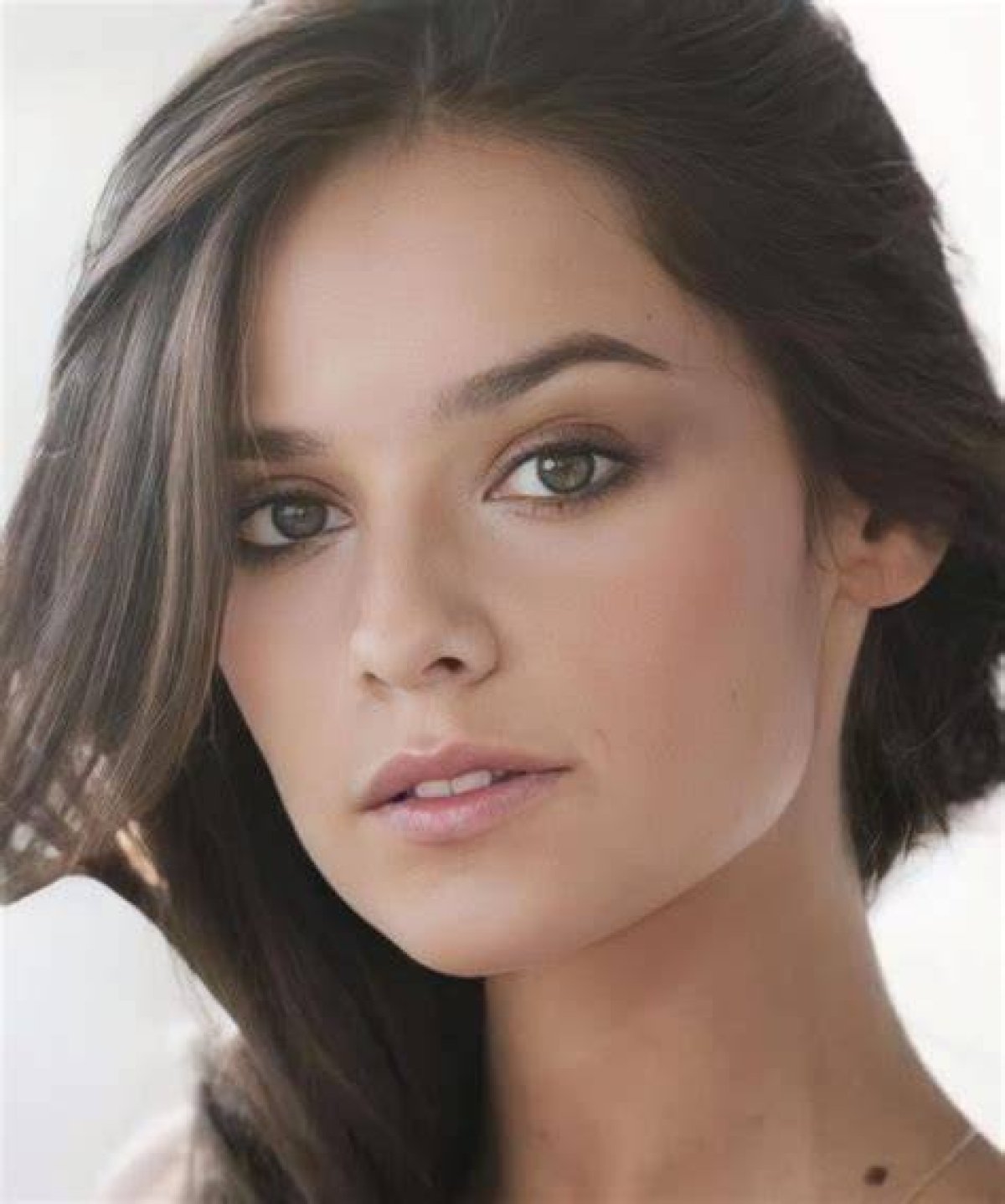 Katy Louise Saunders: a Closer Look at Her Height and More