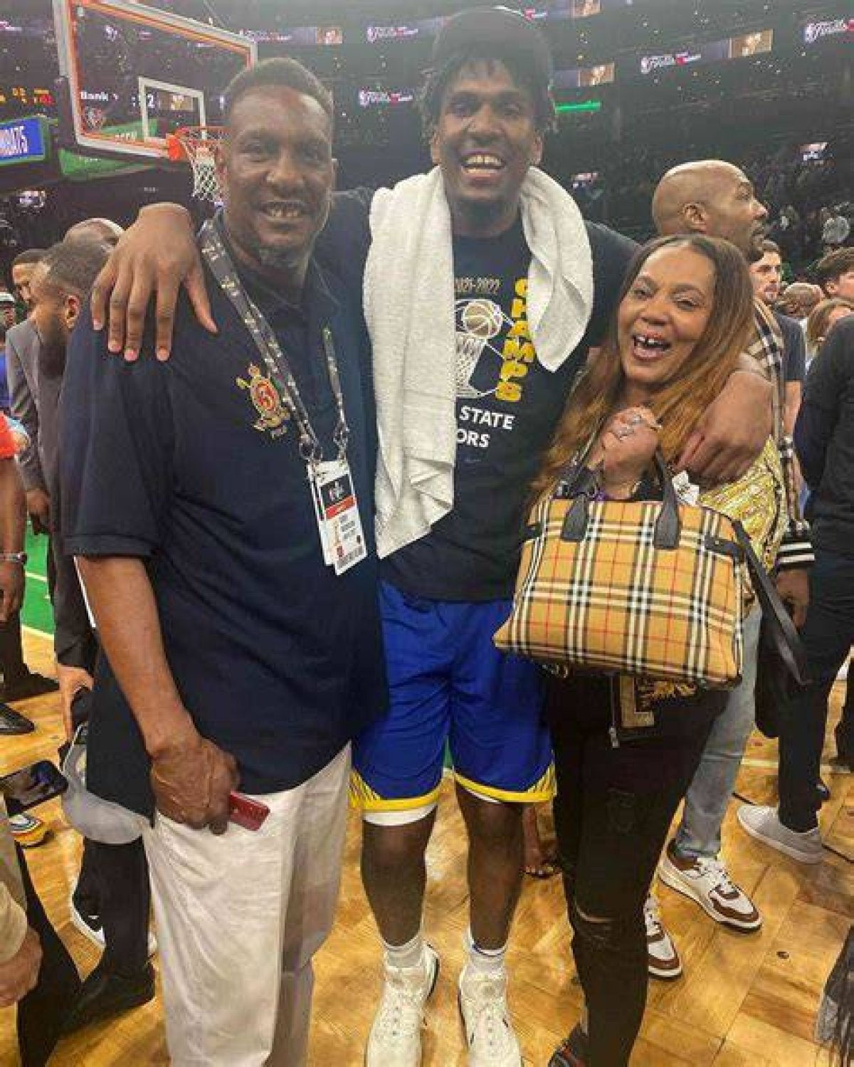 Kevon Looney Calls His Father and Mother After Each Game
