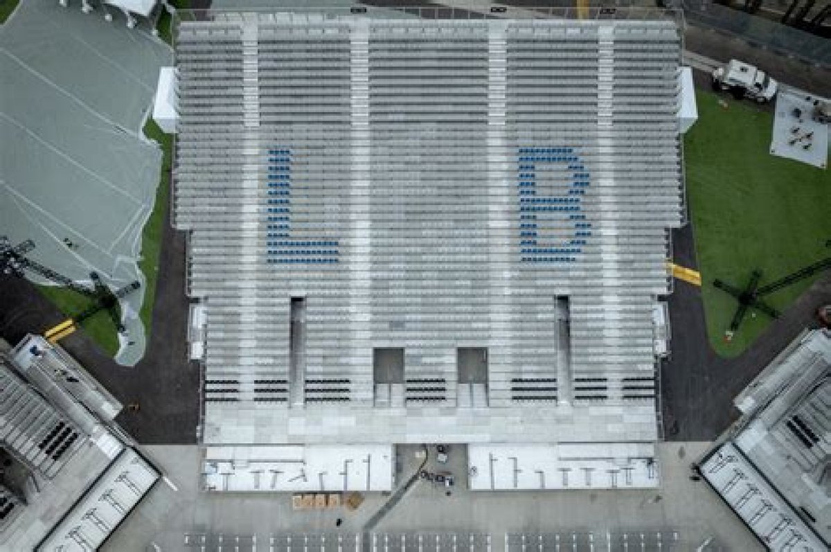 La Times Bank's Takeback 4 Letters Crossword Clue