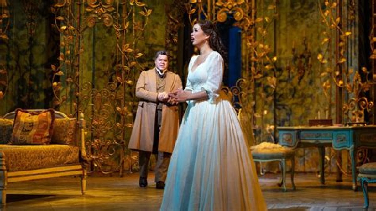 La Traviata or Tosca Tune Say