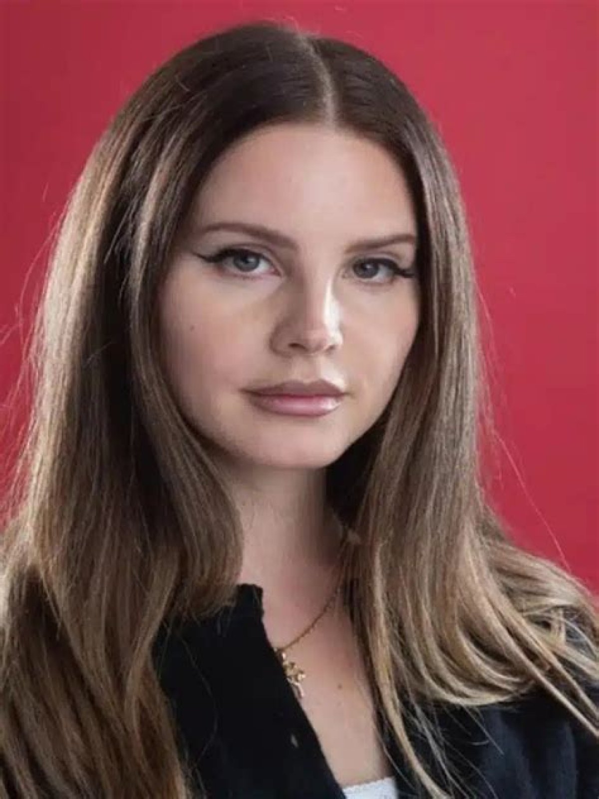 Lana Del Rey Biography, Age, Wiki, Height, Weight, Boyfriend, Family & More