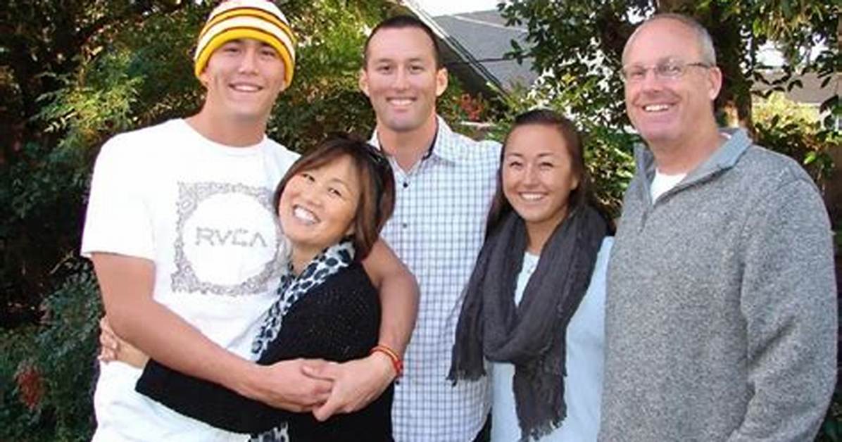 Lars Nootbaar Parents Charlie Nootbaar and Kumiko Enokida