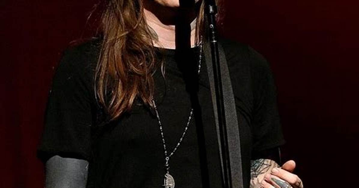 Laura Jane Grace Net Worth