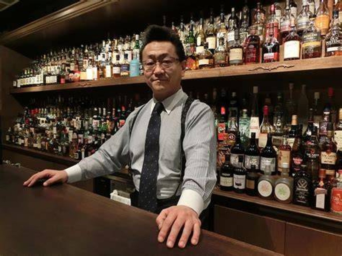 Legendary Japanese Mixologist Hidetsugu Ueno Opens Bar De Luxe in Hong Kong