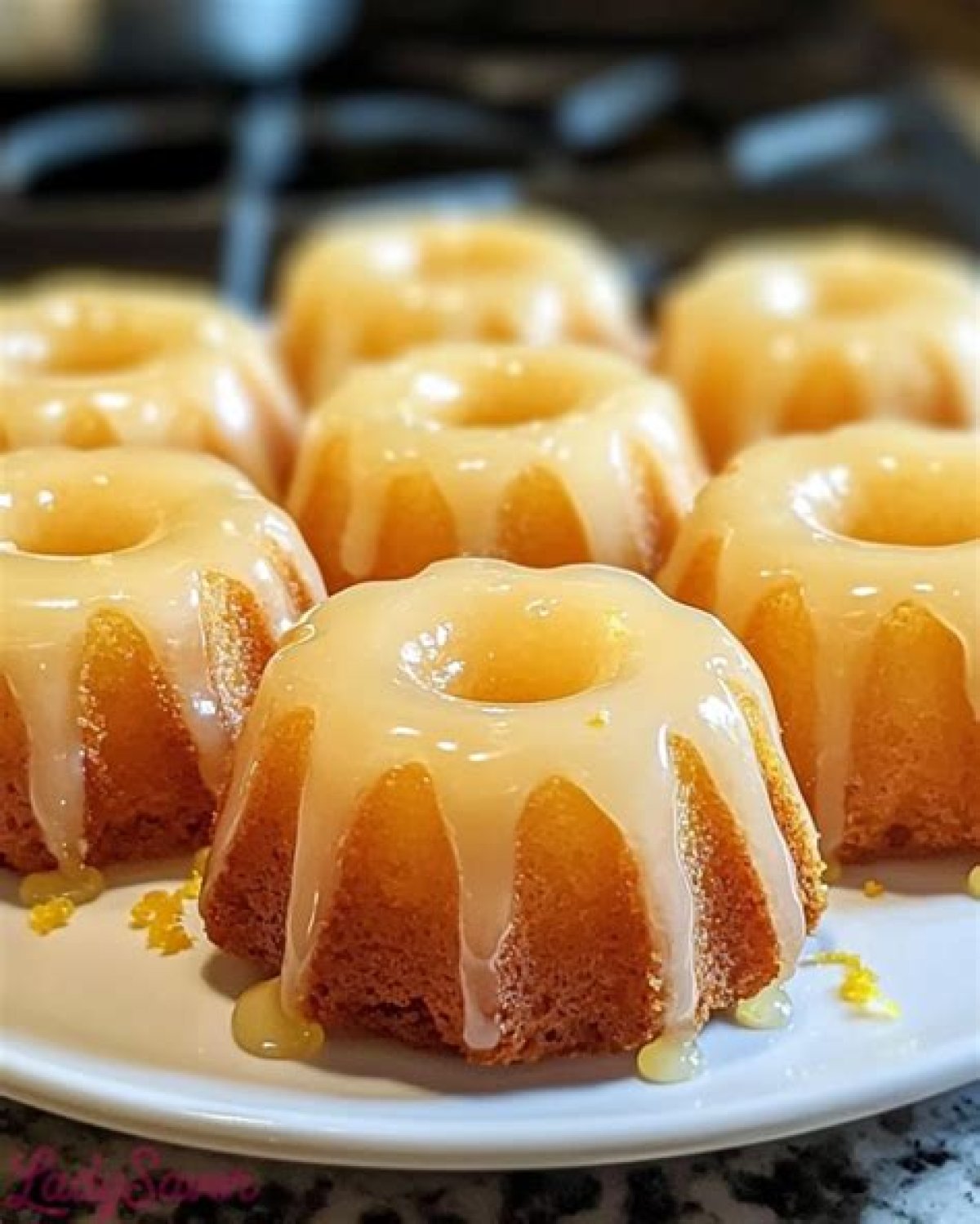 Lemon Mini Bundt Cakes Recipe