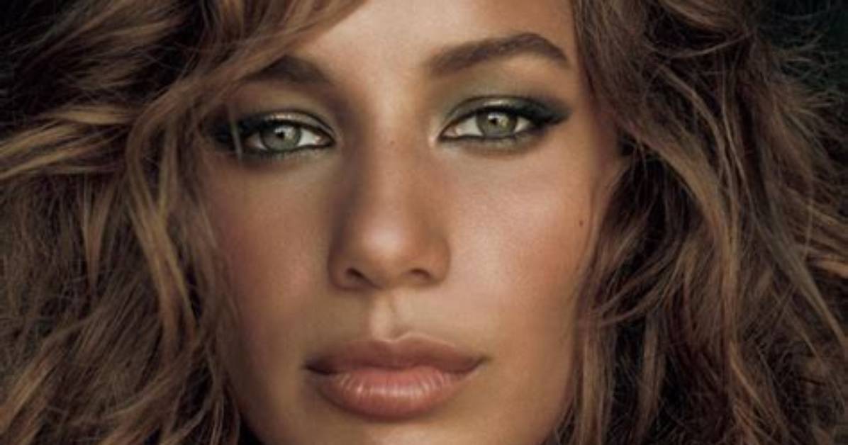 Leona Lewis Song That Hit #1 Three Separate Times in 2008: 2 Wds.