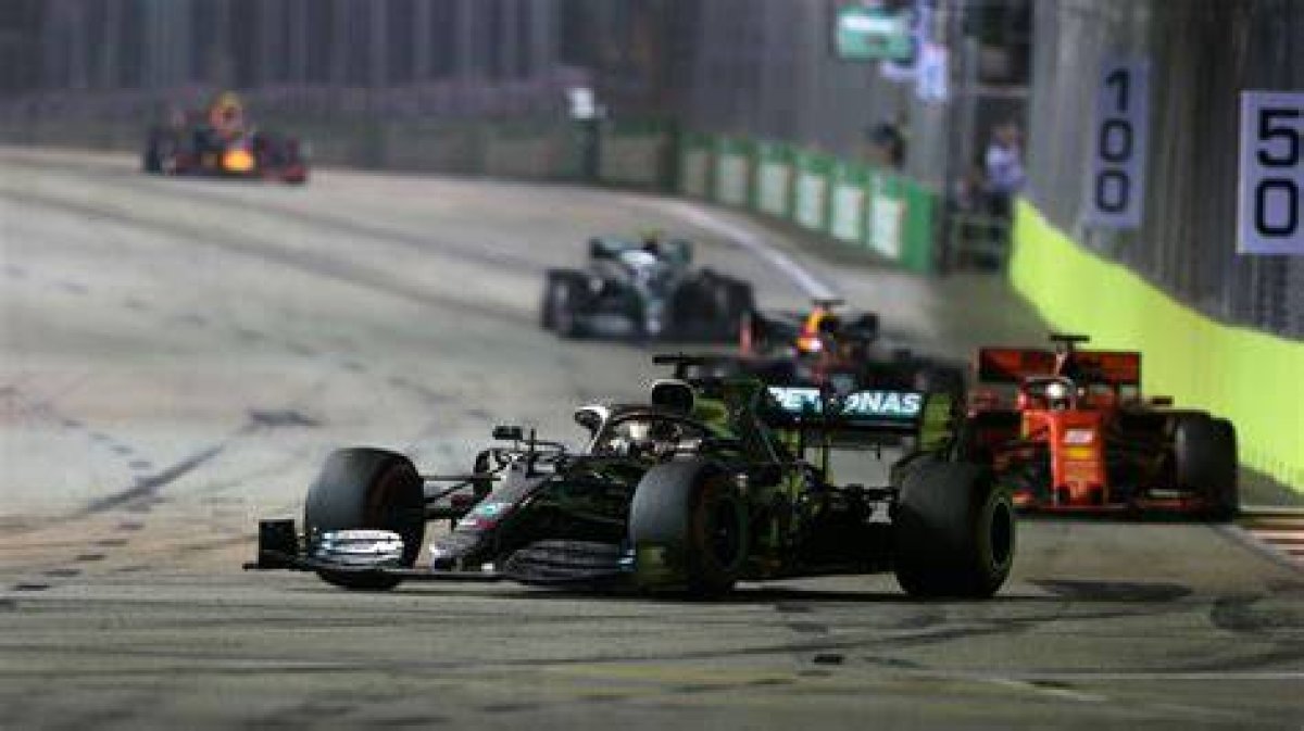 Lewis Hamilton: Mercedes Could Have “Easily Won” with Undercut ‘Risk’ | F1