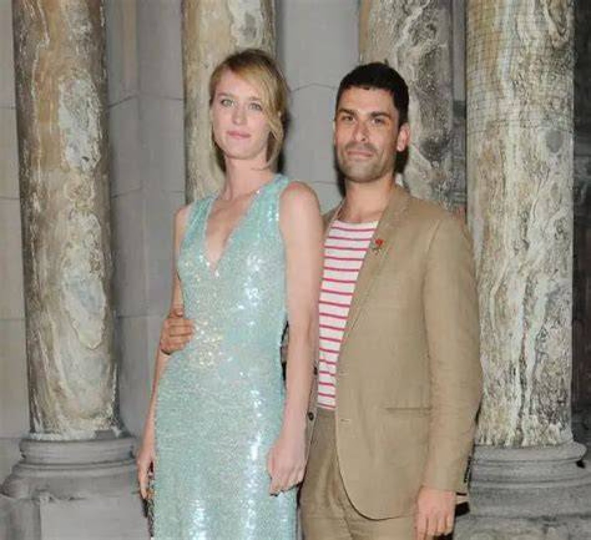 Mackenzie Davis’s Boyfriend: Who Is Mackenzie Davis Dating?