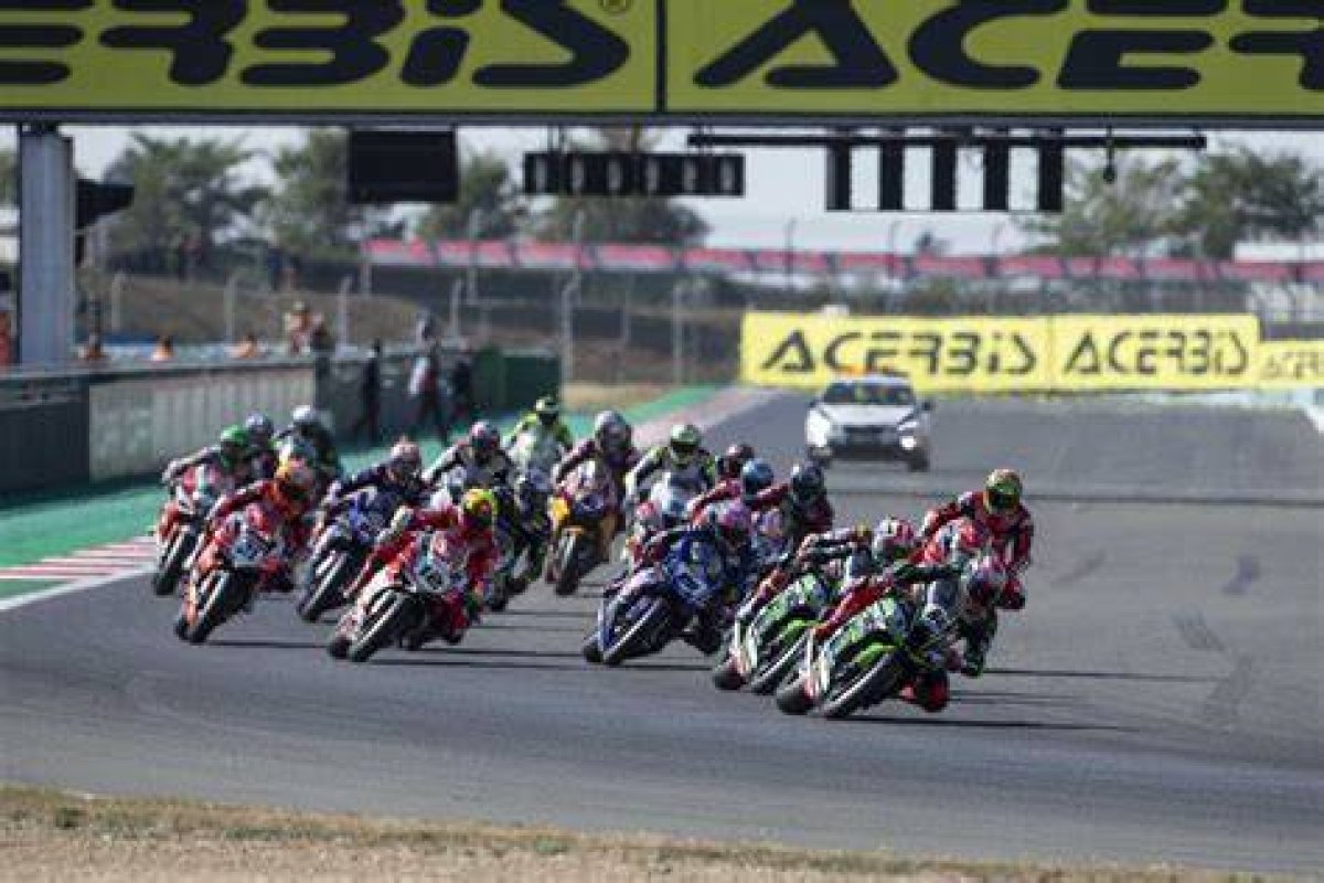 Magny-Cours World Superbike Race (2) Results: Alvaro Bautista Returns to Form | World Superbikes