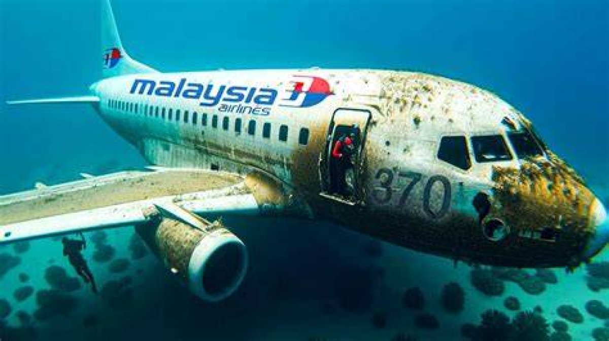 Malaysian Officials Say Flight 370 "Ended" in Southern Indian Ocean