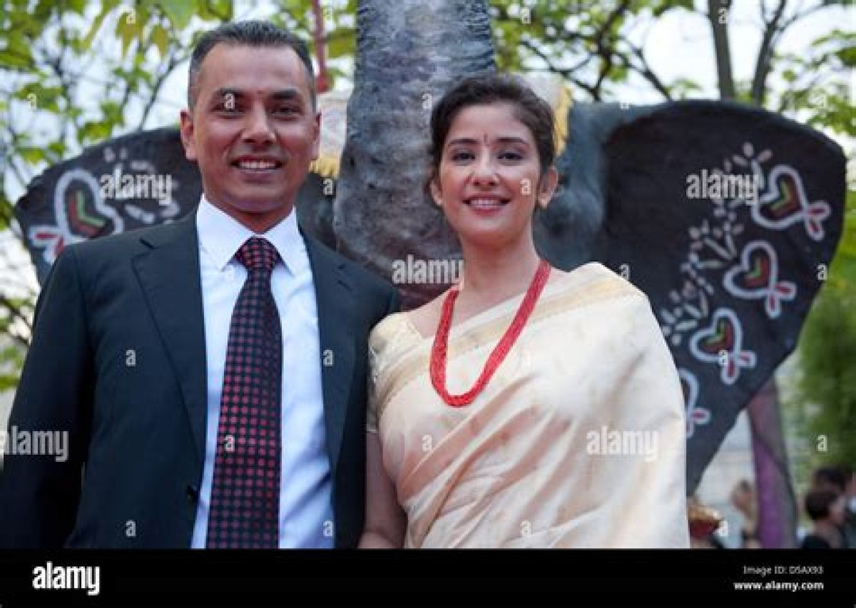 Manisha Koirala’s Husband: Who Is Manisha Koirala Dating?
