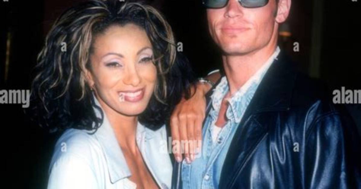 Martin Schuemann: Facts About Downtown Julie Brown's Husband