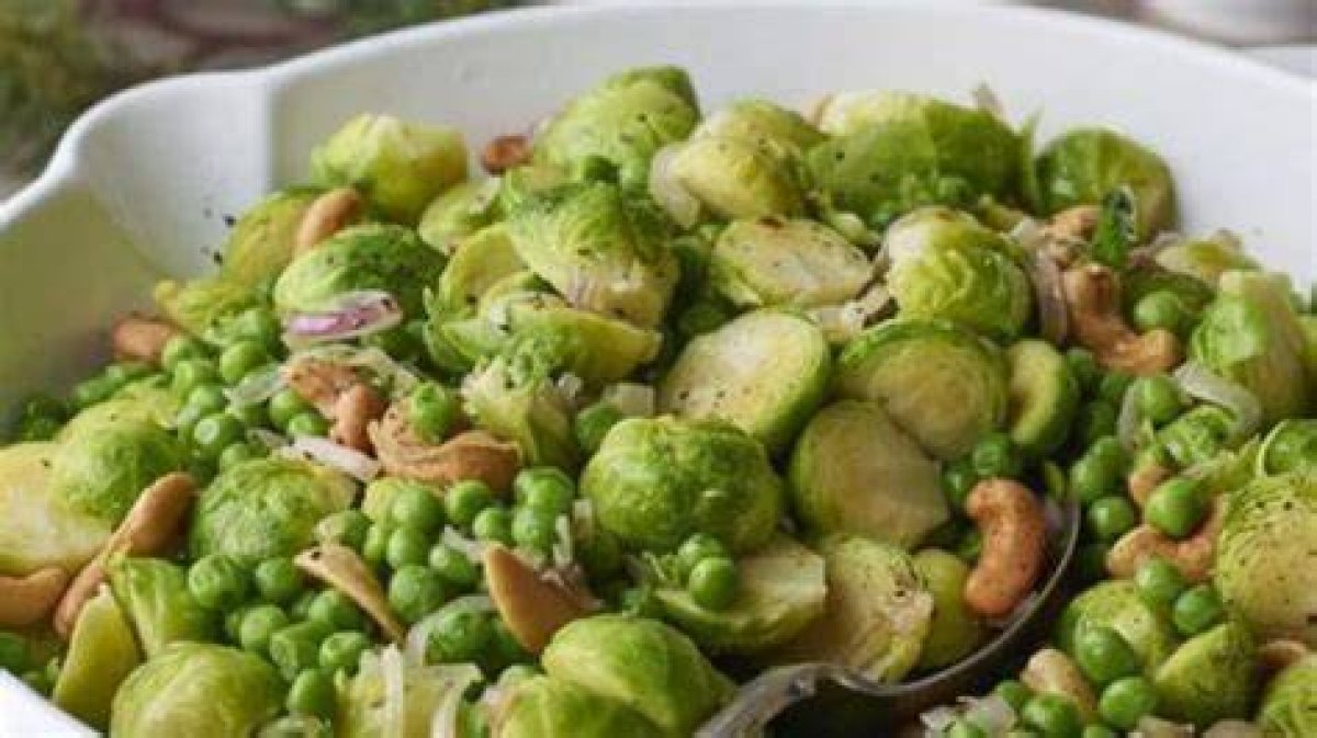Mary Berry's Ultimate Christmas | Brussels Sprouts