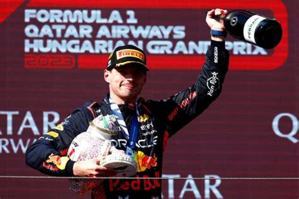 Max Verstappen Finally Receives New Hungarian Gp Trophy After Lando Norris Broke Original | F1