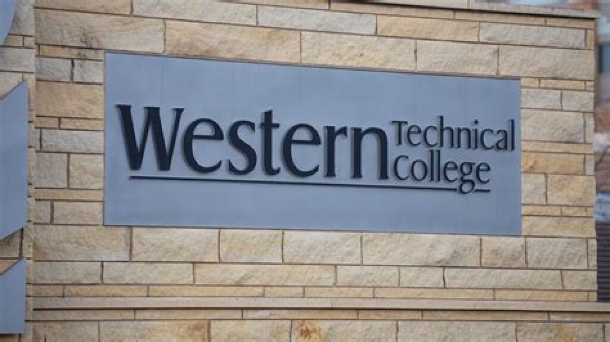 Mckenzie Fuller of Alberta, Western Technical College Student, Dugout 47 Worker Dies at 31