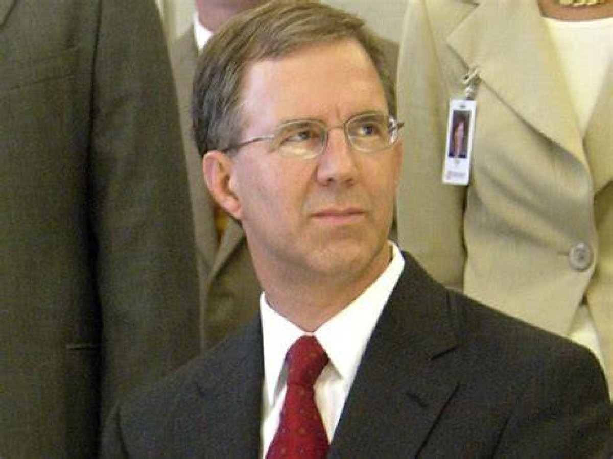 Media Executive Frank Batten Jr. to Speak at Robins School of Business Nov. 3 - News
