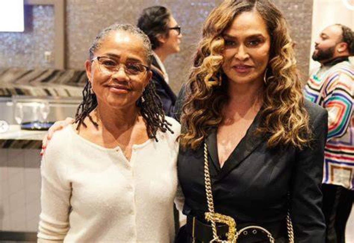 Meet Beyoncé’s Mum Tina Knowles, Who Hangs out with Meghan Markle’s Mum Doria Ragland: the Social Media-Savvy 70-Year-Old Has Gone All in Supporting Her Daughter’s Country Era – and Is a Proud Grandma
