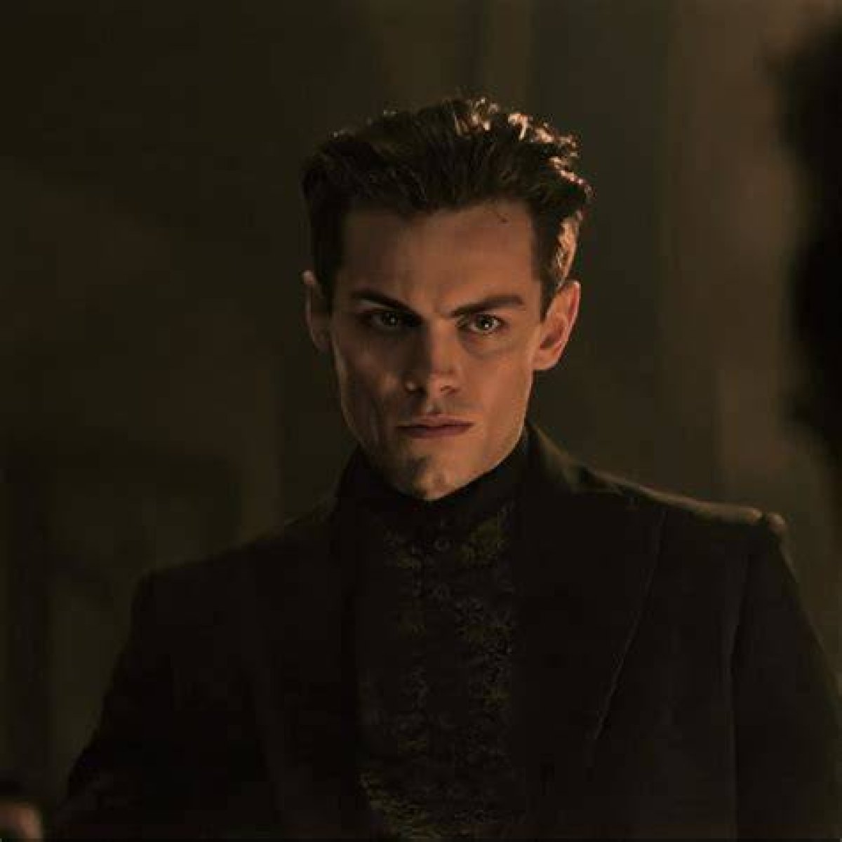 Meet Freddy Carter, the Kaz Brekker in ‘Shadow and Bone’ — Know His Age, Height and Girlfriend Details
