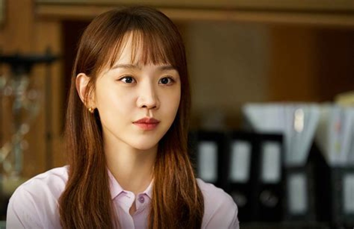 Meet Shin Hye-Sun, Star of Netflix’s See You in My 19Th Life: the K-Drama Actress Grabbed Attention in Mr. Queen, Went to School with Lee Jong-Suk and Was Inspired by Won Bin