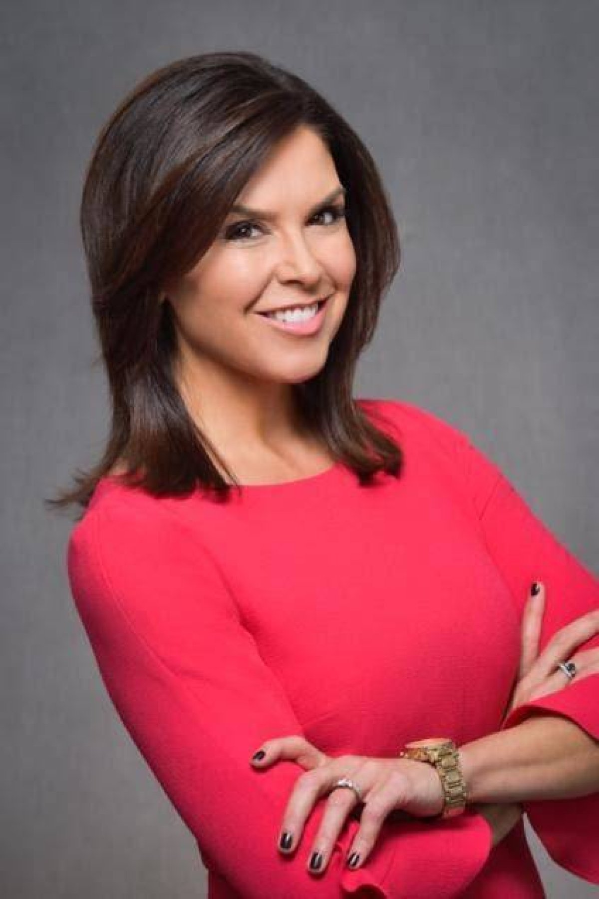 Meg Oliver, an Award Winning Correspondent and Anchor with $1 Million Net Worth Is Married and Has Three Kids.