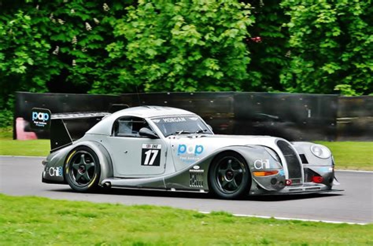 Morgan's Aero 8 Gt(N) Heads for Le Mans. | Le Mans