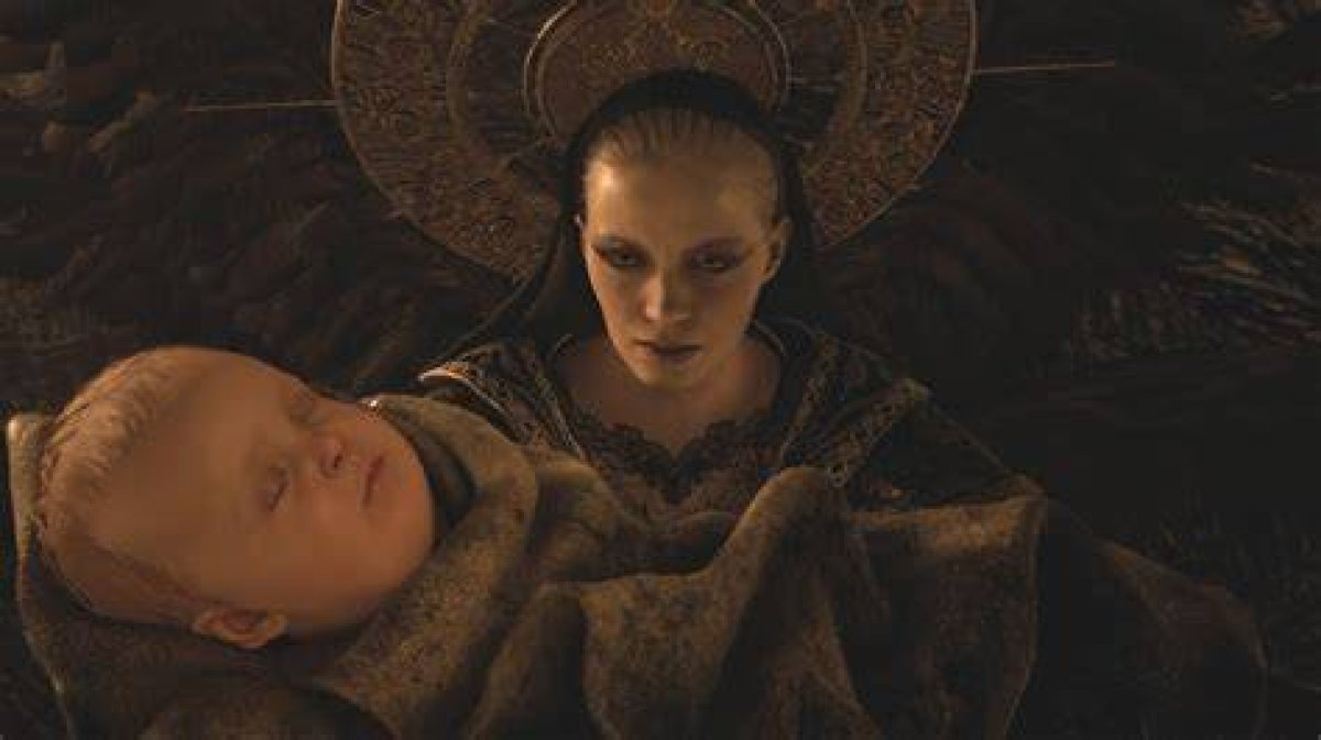 Mother Miranda Infects Fans with Chilling Cosplay