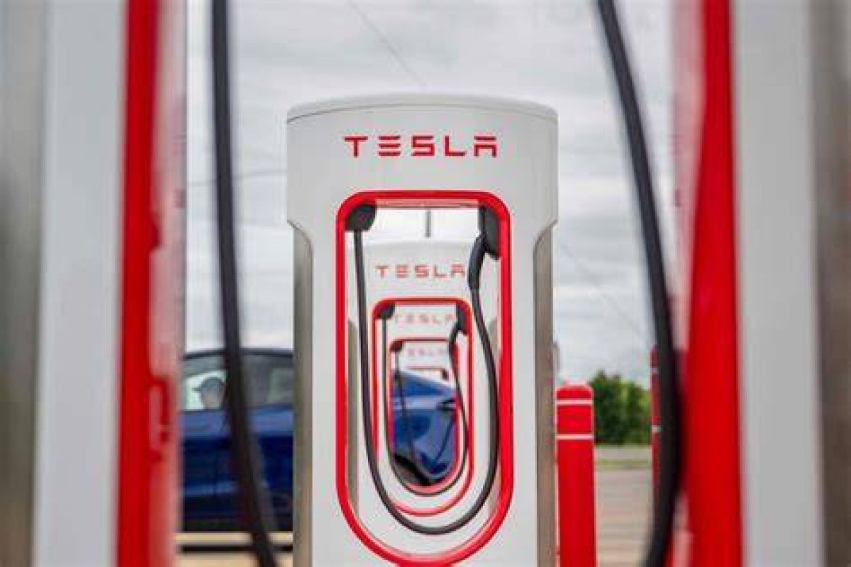 Musk Disbands Tesla’s Ev Supercharger Team, Blindsiding Carmakers That Agreed to Use the Standard