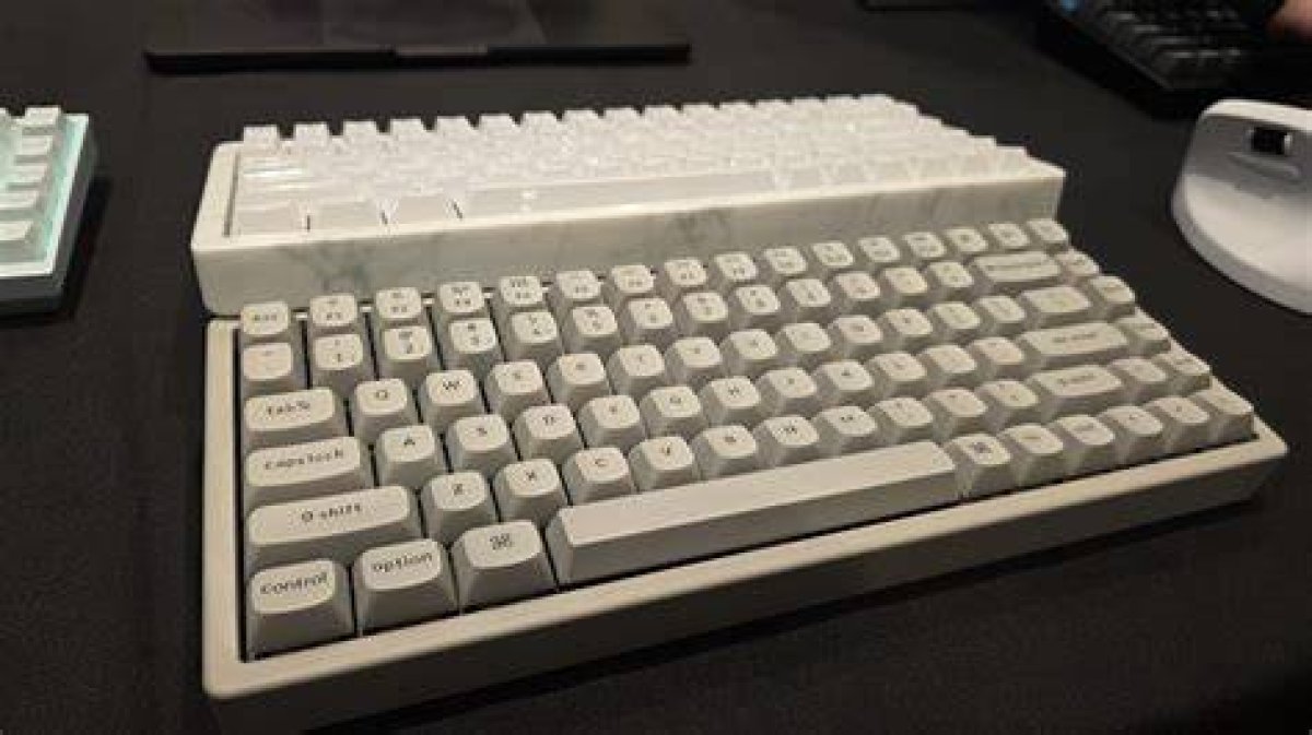 Neighbor of Q on the Keyboard