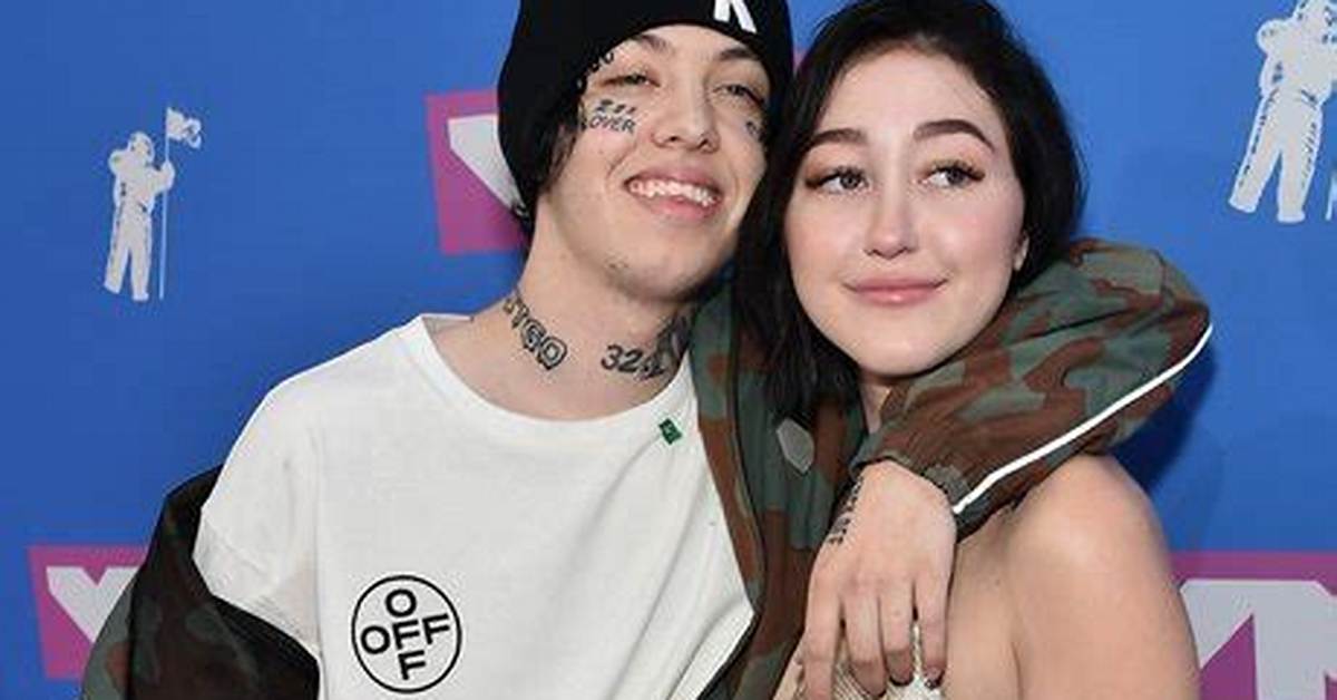 Noah Cyrus' Dating History: from Lil Xan to Smokerpuff, a Look at the Singer’s Dating History