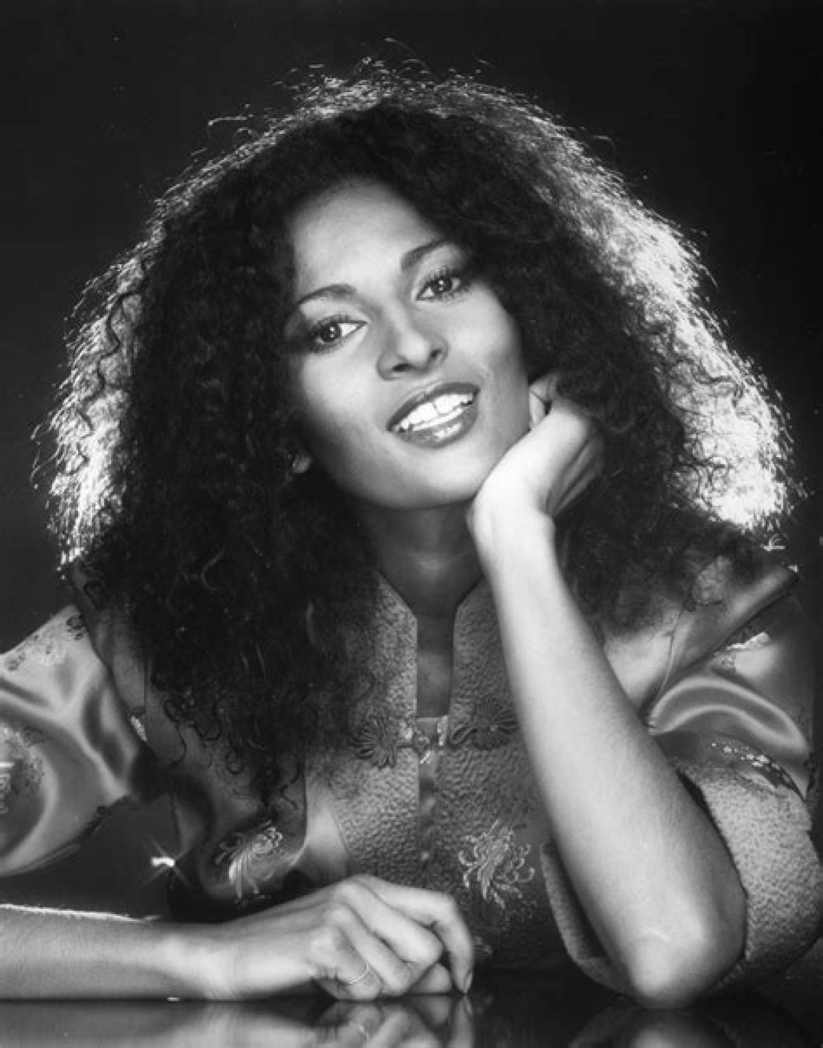 Pam Grier's Dating History: a Journey Through Love and Relationships