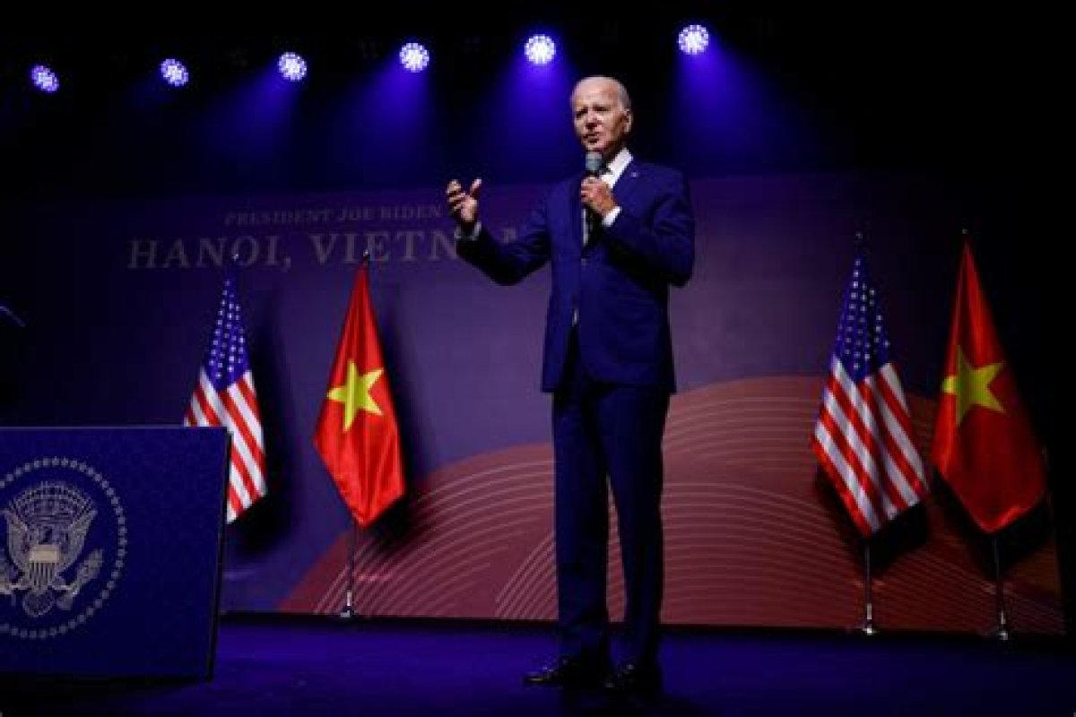 Pbs Newshour | Biden Visits Vietnam in Face of China's Growing Influence | Season 2023