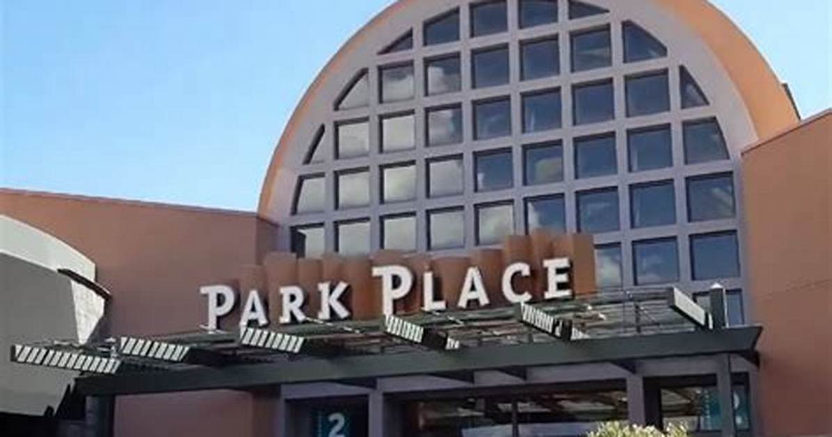 Place to Park Outside a Mall