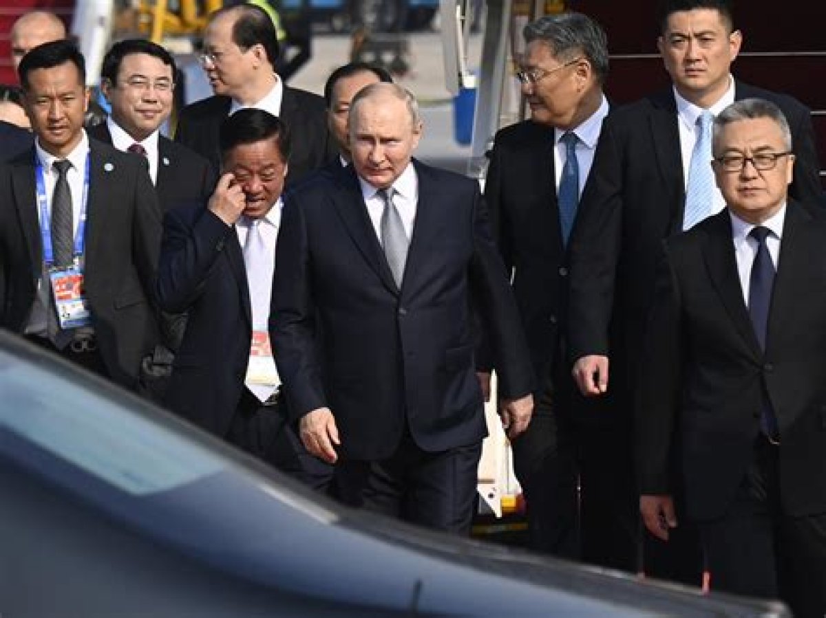 Putin Arrives in China for Visit Underscoring Mutual Support