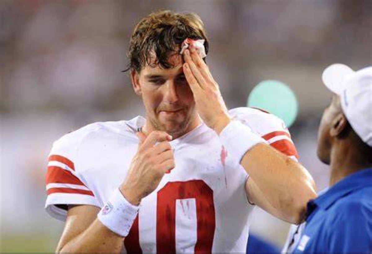 Quarterback Manning Who Retired in 2020