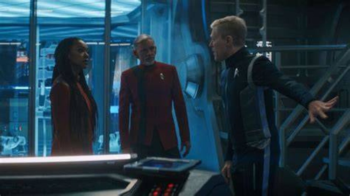 Review: Star Trek: Discovery, "Face the Strange"