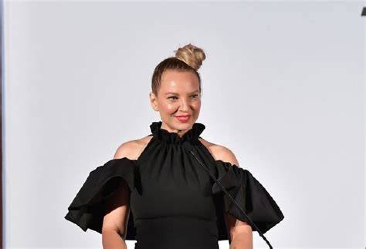 Sia Net Worth 2024: Exploring Singer's Wealth and Fortune Amid Announcement of New Album Reasonable Woman