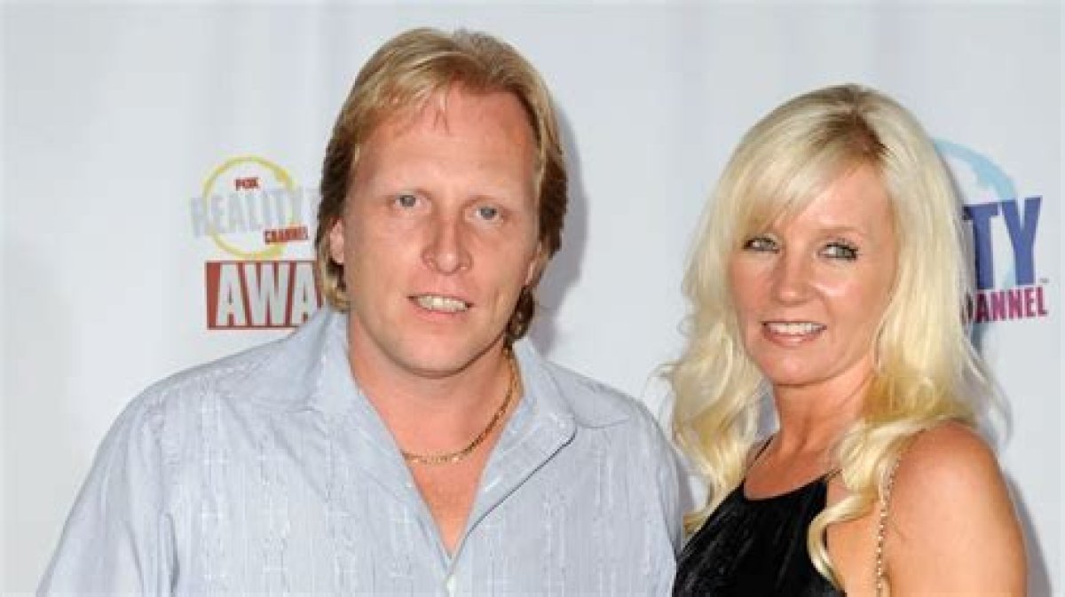 Sig Hansen Lives Healthily with Wife June Hansen and Children